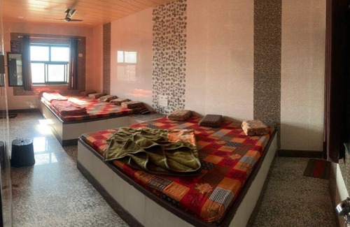 Ajmer Hotel | 25 m² Hotel ∙ 3 guests