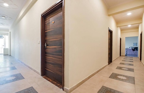 Jagatpura Hotel | 250 m² Hotel ∙ 2 guests