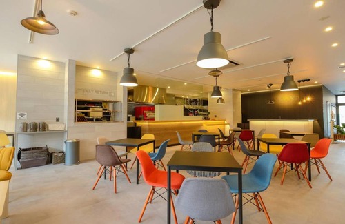 Hirakata Hotel | 26 m² Hotel ∙ 5 guests