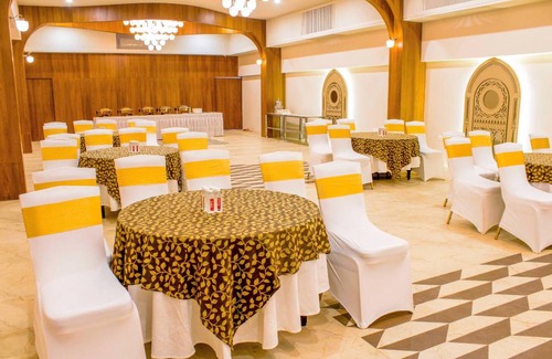 Vadodara Hotel | 28 m² Hotel ∙ 4 guests