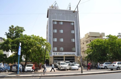 Ahmedabad Hotel | 28 m² Hotel ∙ 2 guests