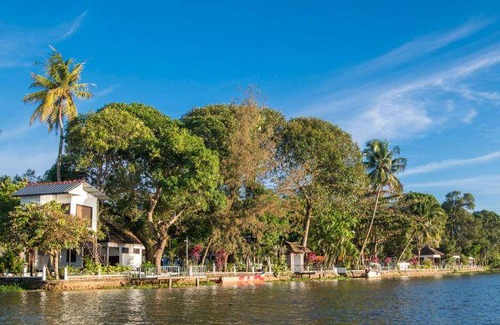 Nedumudy Resort | 28 m² Resort ∙ 4 guests