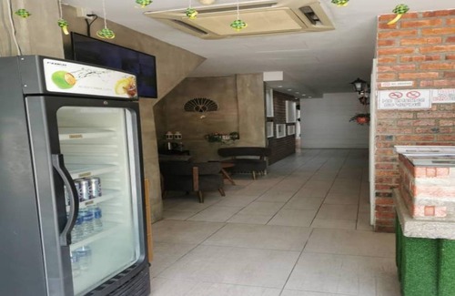 Bandar Tun Razak Hotel | 29 m² Hotel ∙ 127 guests