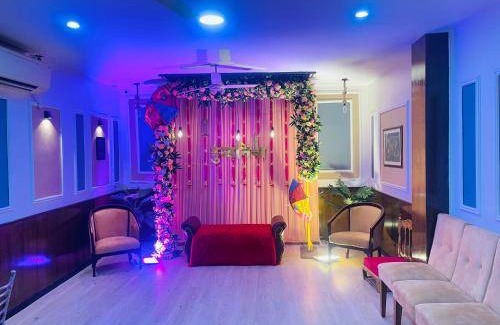 Hazratganj Hotel | 29 m² Hotel ∙ 3 guests