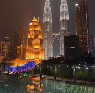 Kuala Lumpur City Centre Apartment | 3 Bedrooms Short Stays Condo at KLCC