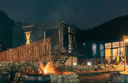 Burwa Resort | 300 m² Resort ∙ 2 guests