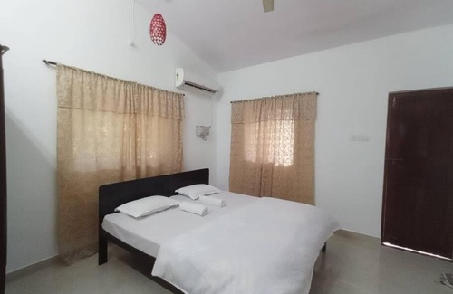 Candolim Apartment | 300 mts to beach 2 bhk with patios in candolim