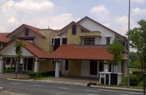 Presint 15 House | 312 m² House ∙ 5 bedrooms ∙ 17 guests