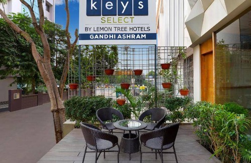 Ahmedabad Hotel | 33 m² Hotel ∙ 127 guests