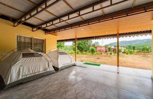 Timbholi Hotel | 360 m² Hotel ∙ 3 guests