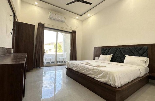 Pushkar Resort | 399 m² Resort ∙ 3 guests