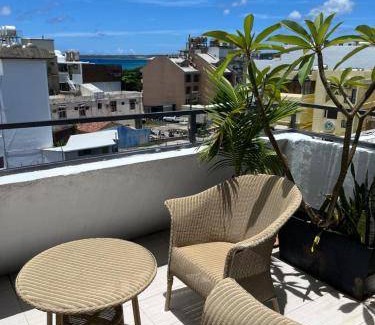 Big Beach Hotel | 40 m² Motel ∙ 10 guests