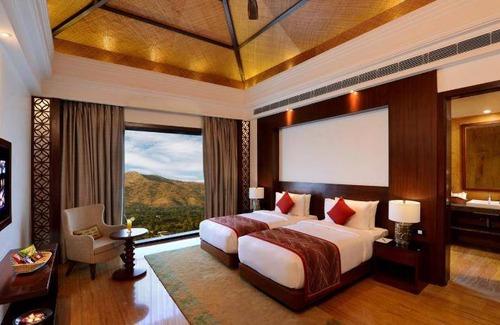 Udaipur Resort | 418 m² Resort ∙ 3 bedrooms ∙ 127 guests