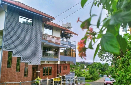 Madikeri House | 450 m² House ∙ 6 bedrooms ∙ 25 guests