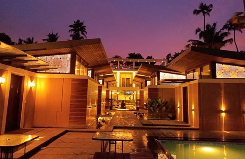 North Paravur Resort | 49 m² Resort ∙ 3 guests