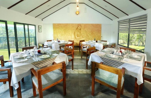 Peermade Hotel | 56 m² Hotel ∙ 3 guests