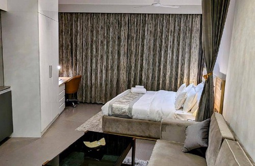 Noida Apartment | 58 m² Apartment ∙ 2 guests