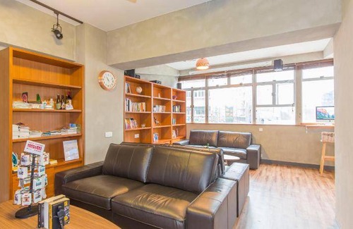 Wan Chai Hostel | 60 m² Hostel ∙ 4 bedrooms ∙ 127 guests