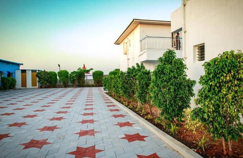 Tiruchendur Resort | 610 m² Resort ∙ 7 guests