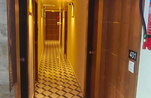 Ahmedabad Hotel | 65 m² Hotel ∙ 2 guests