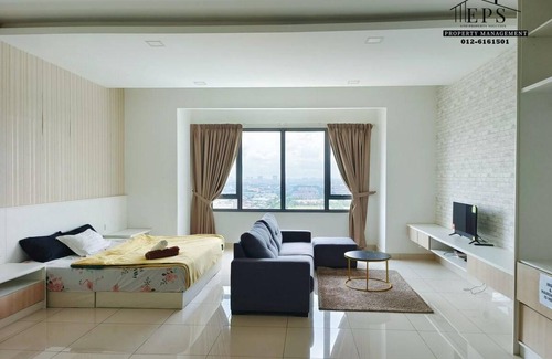 Usj 1 House | 67 m² House ∙ 1 bedroom ∙ 2 guests