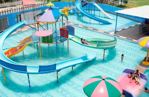 Gurugram Resort | 74 m² Resort ∙ 127 guests