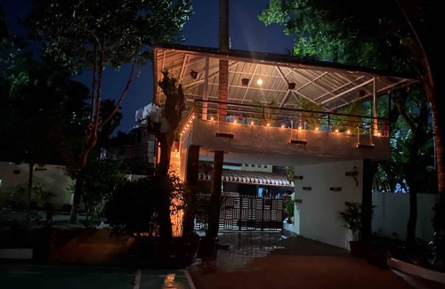 Thiruvananthapuram House | 8000 m² Bungalow ∙ 2 bedrooms ∙ 5 guests