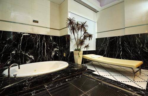 North District Hotel | 82 m² Motel ∙ 2 guests
