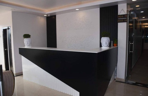 Sarnath Hotel | 850 m² Hotel ∙ 3 guests