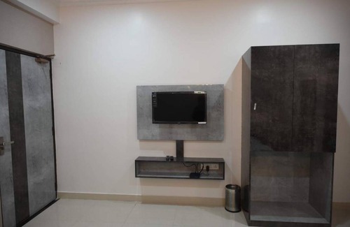 Sarnath Hotel | 850 m² Hotel ∙ 3 guests