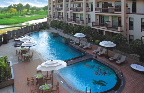 Jaypee Greens Resort | 90 m² Resort ∙ 127 guests
