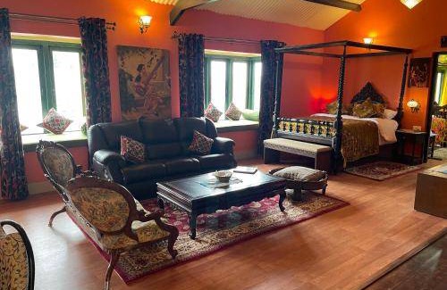 Wellington Hotel | 92 m² Hotel ∙ 5 bedrooms ∙ 9 guests