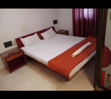Chembur East Bed & Breakfast | AGRAWAL BHAVAN BUDGET COUPLE FRINDLY Stay only for indians