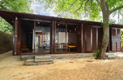 Alappuzha House | Ananda Marari Beach Villa