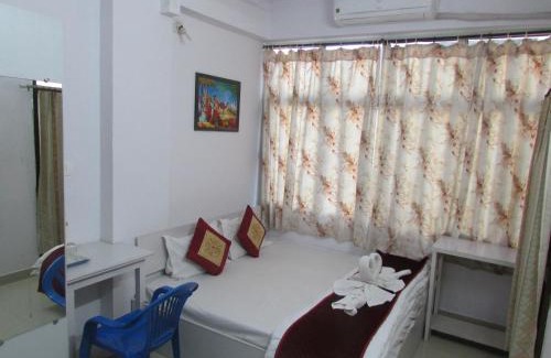 Udaipur Hostel | Ashish Guest House, Udaipole