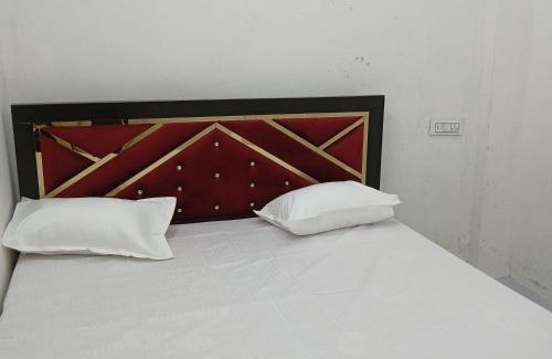 Ayodhya Hotel | Awadh Biharee Inn