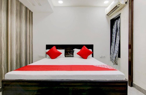 Rajouri Garden Bed & Breakfast | Bed and breakfast ∙ 3 guests