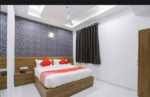 Gandhinagar Bed & Breakfast | Bed and breakfast