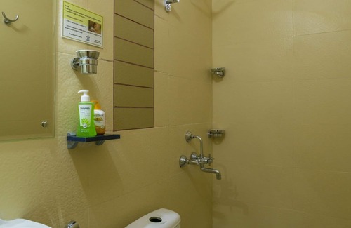 Alwaye Hotel | Blue Bell Airport Hotel