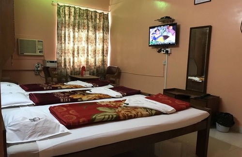 Panaji Hotel | Campal Beach Resort