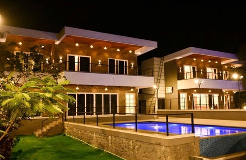 Lonavala Villa | Casa King & Casa Queen Luxury Villas are Exquisite Twin Villas
