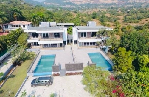 Lonavala Villa | Casa King & Casa Queen Luxury Villas are Exquisite Twin Villas