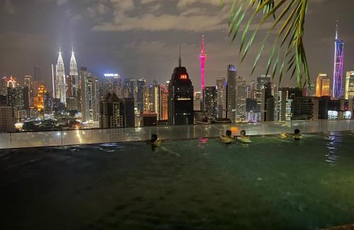 Chow Kit Hostel | Celestial Heights Hostel featuring Infinity Skypool