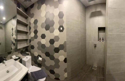 Golden Triangle Apartment | Ceylonz Sky Suite Bukit Bintang KL & Netflix
