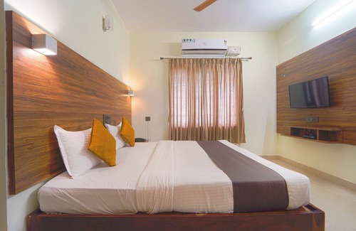 Saravanampatty Hotel | Chakraa Hotels Saravanampatti