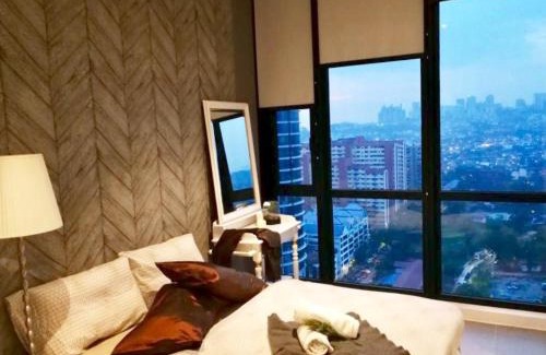 Brickfields Hostel | Charming Bedroom - next to train station at Est Bangsar