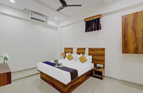 Ahmedabad Hotel | Collection O Star