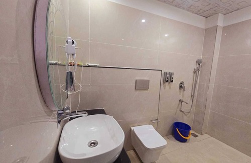 Gonda Hotel | Dream House Club And Resort