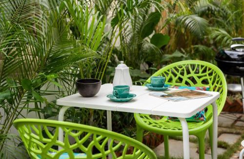 Assagao Apartment | El Rocio Estate 2bhk in Assagao with Common pool, Free Parking,8 min away from Vagator
