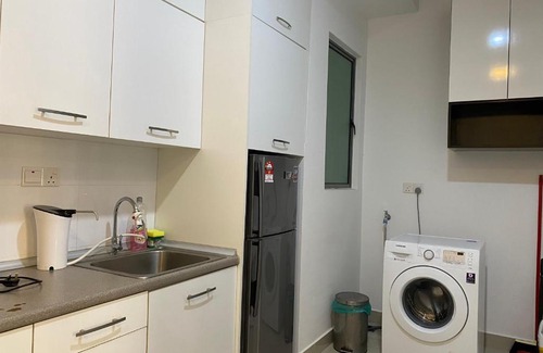 Cyberjaya Apartment | Exclusive Studio in Cyberjaya {Pool View}
